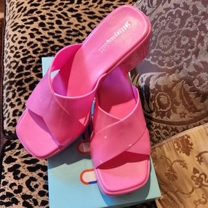 Jeffrey Campbell Bubblegum jelly sandal, 9M, bright pink shiny